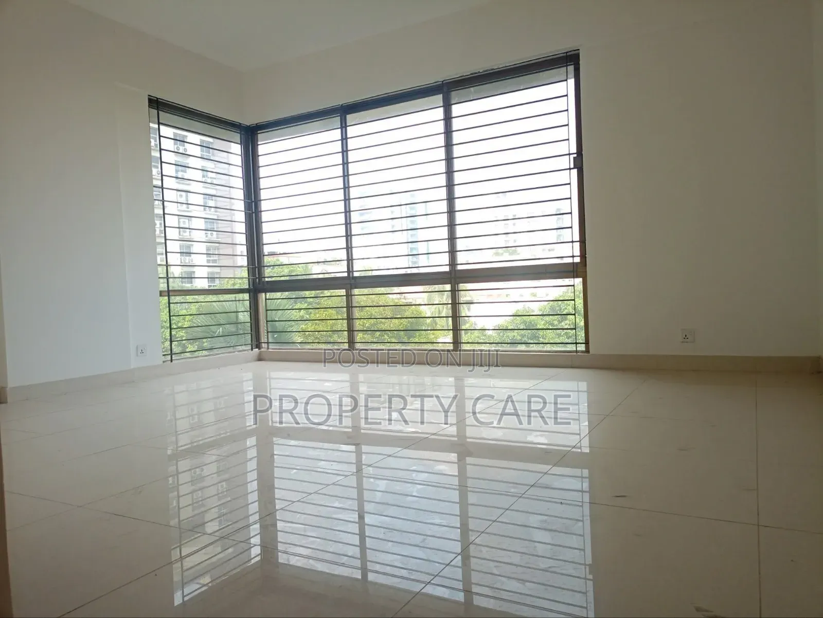 4bdrm Apartment in Gulshan for Rent