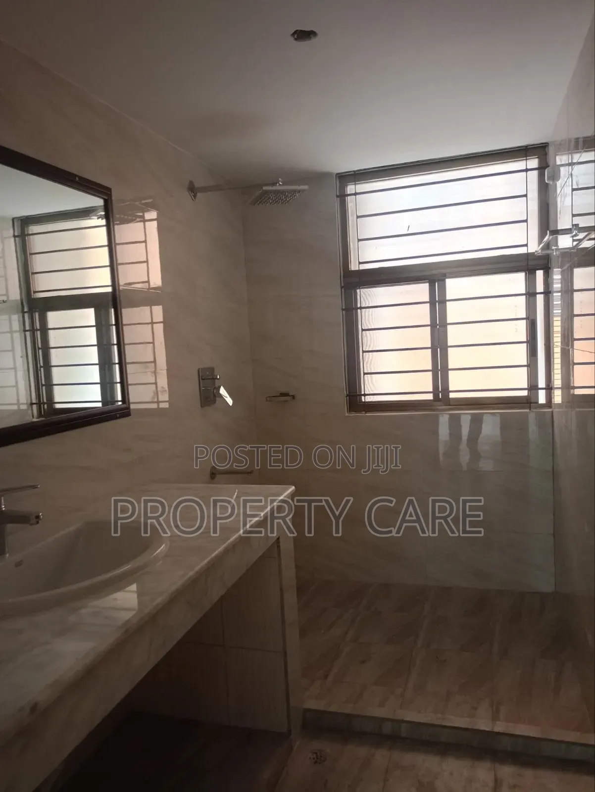 4bdrm Apartment in Gulshan for Rent