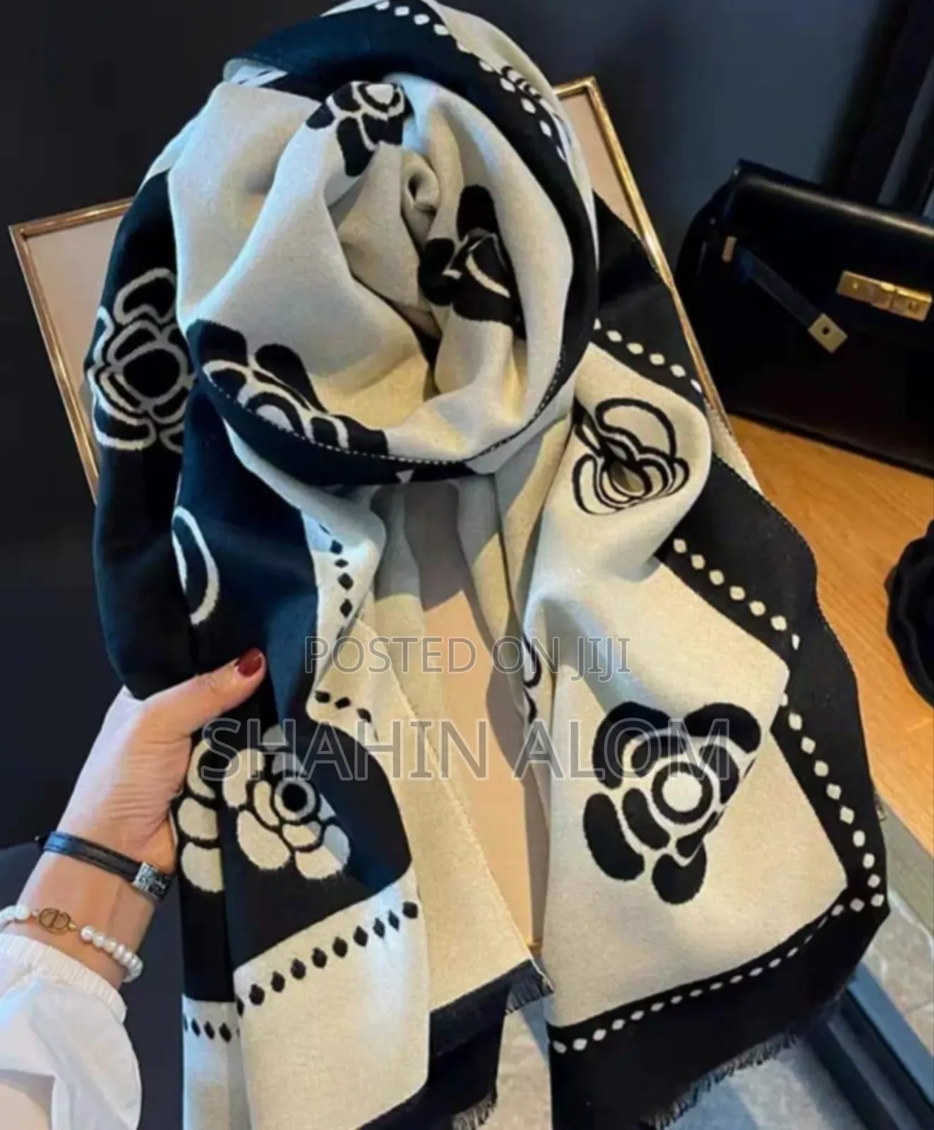 Korean Style E Sec Winter Shawl