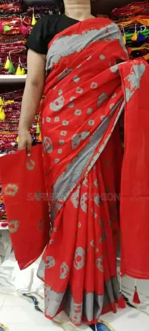 বাটিক প্রিন্ট এর শাড়ি
মায়া