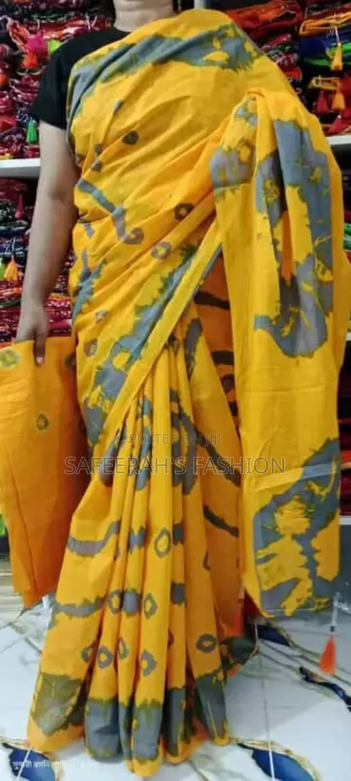 বাটিক প্রিন্ট এর শাড়ি
মায়া