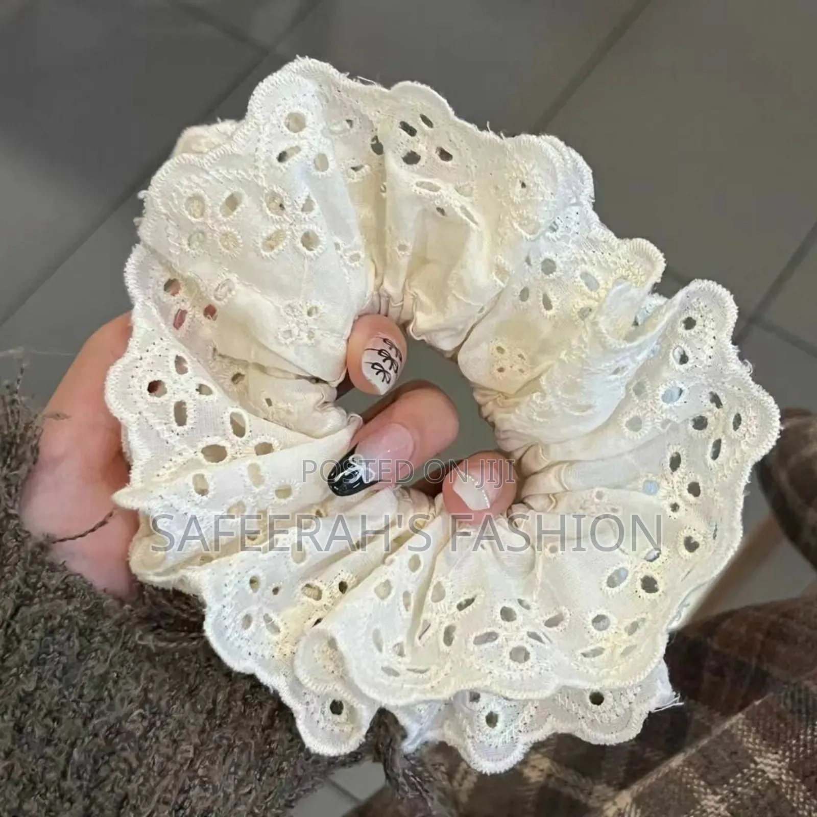 Double Layers Scrunches Hub