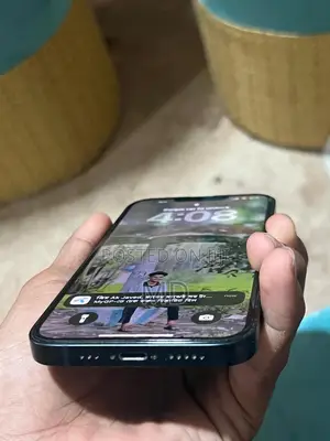 Photo - Apple iPhone 13 128 GB Black