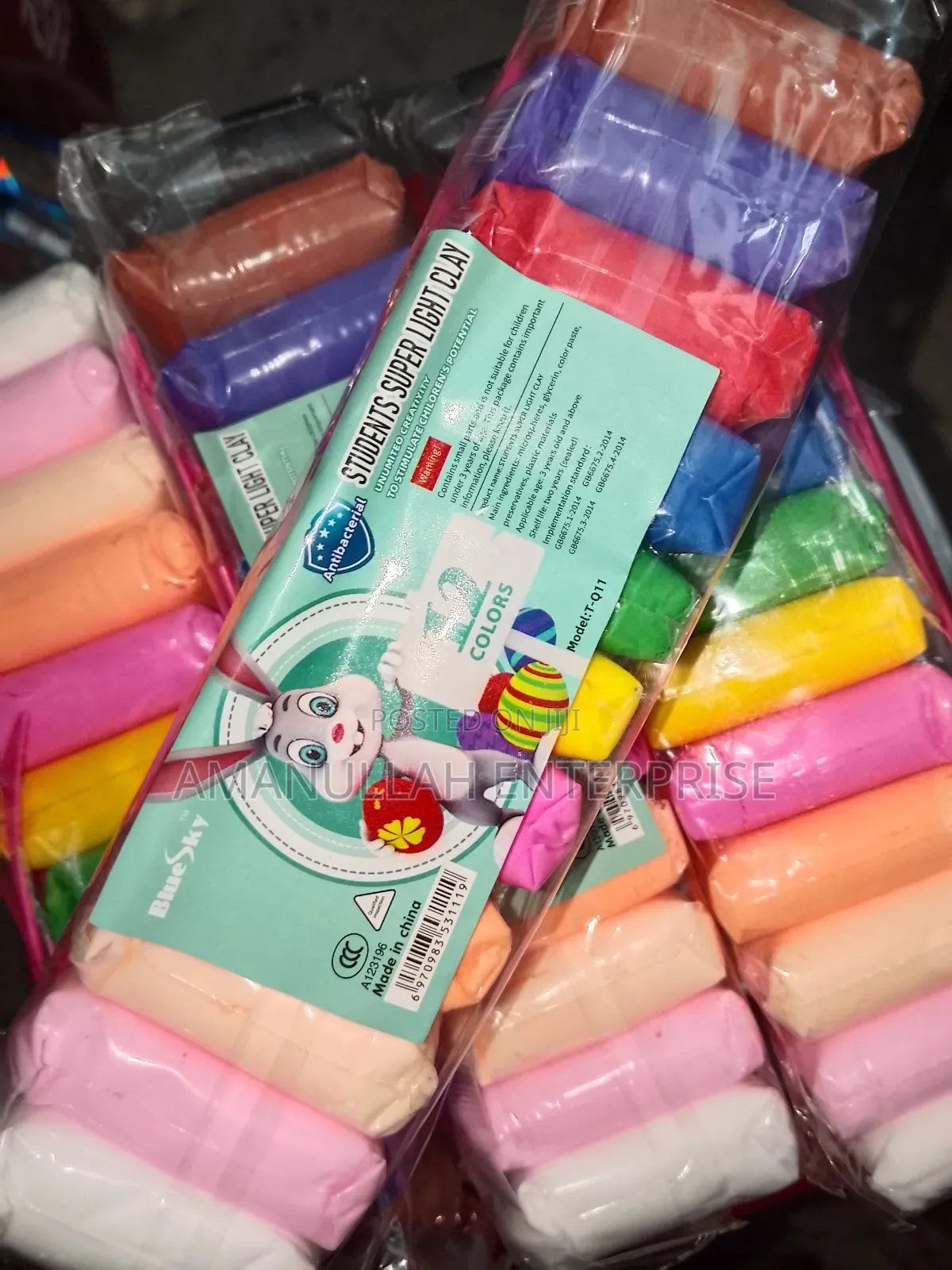 Super Light Clay," an Air-Drying Modeling Clay Set.