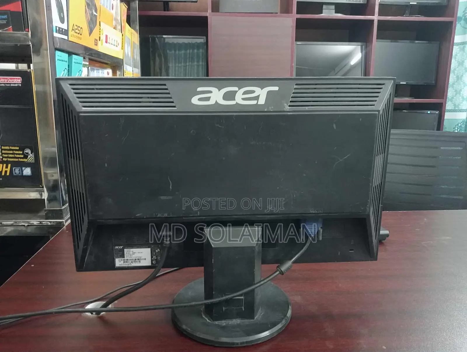 Acer 19" Wide Led Monitor – Stylish, Sharp Full Fresh