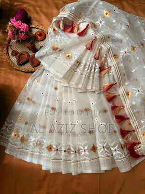 Photo - হাফ সিল্ক স্কিন প্রিন্ট এর শাড়ি 
ব্লাউজ পিচ সহ