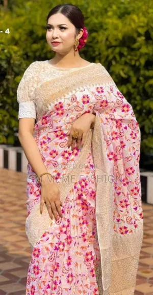 হাফ সিল্ক স্ক্রিন প্রিন্ট শাড়ি