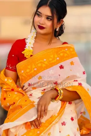 হাফ সিল্ক স্ক্রিন প্রিন্ট শাড়ি
