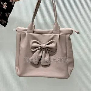 The Bow Chic Shoulder Bag – Elegance Meets Everyday Comfort