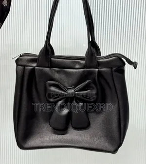 The Bow Chic Shoulder Bag – Elegance Meets Everyday Comfort
