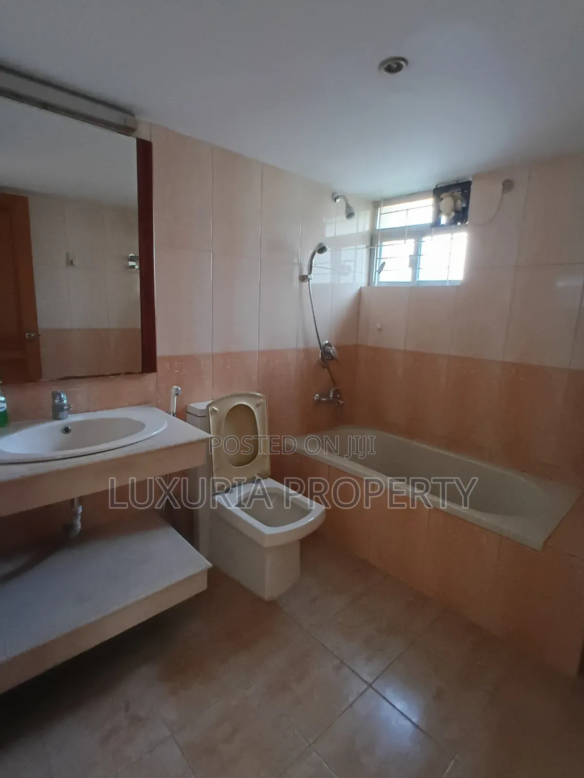 3bdrm Apartment in Banani for Rent