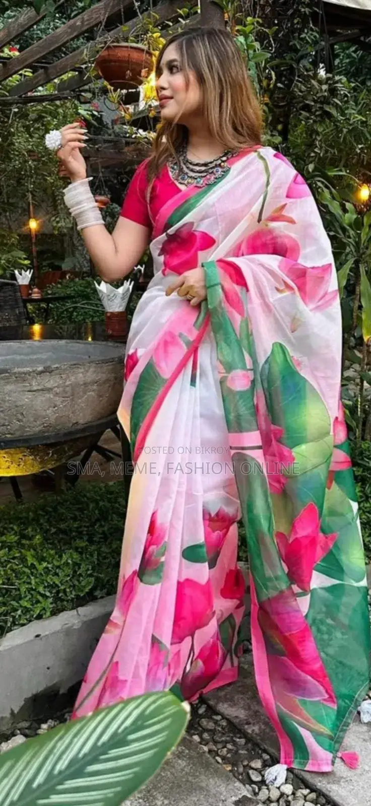 হাফ সিল্ক শাড়ী উইথ ব্লাউজ পিস