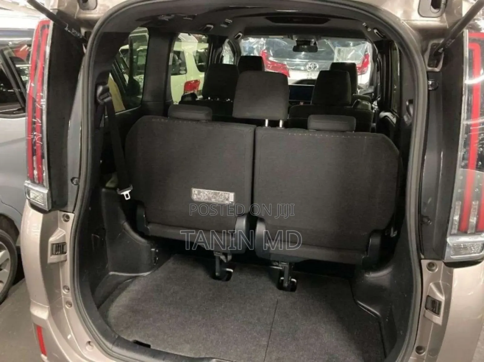 Toyota Noah 1.8 FWD Hybrid (7 Seater) 2020 Brown