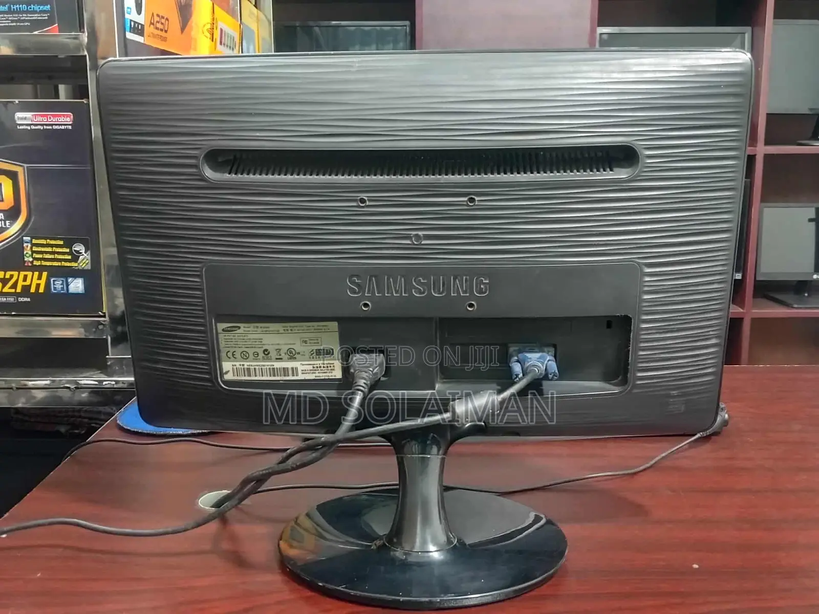 Samsung 19" Led Monitor – Crystal Clear Display