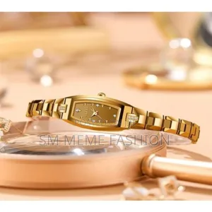 Case Shape: Tonneau Dial Window Material Type: Coated Glass