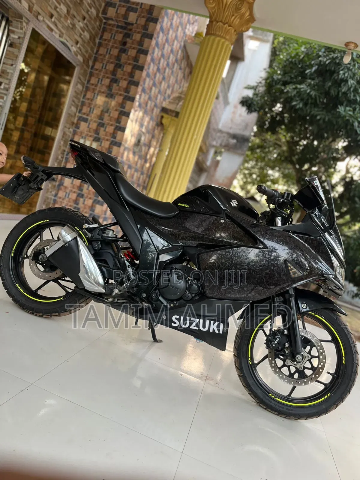 Suzuki GSR 2021 Black