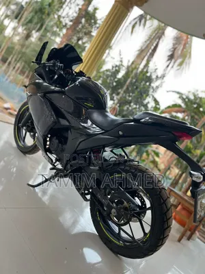 Suzuki GSR 2021 Black