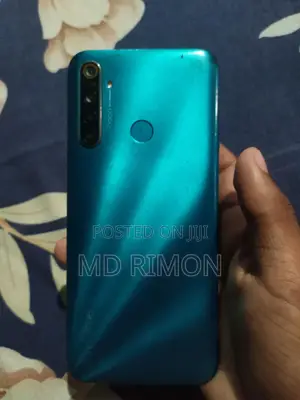Photo - Realme 5i 64 GB Blue