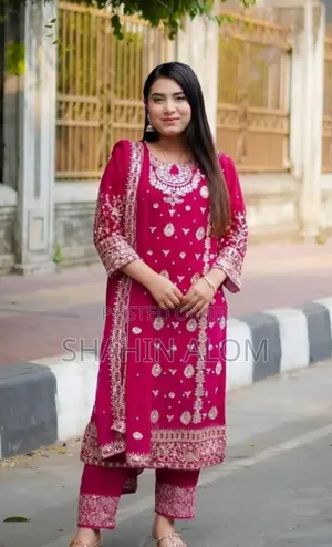 Photo - ভাইরাল নিউ থ্রি-পিস