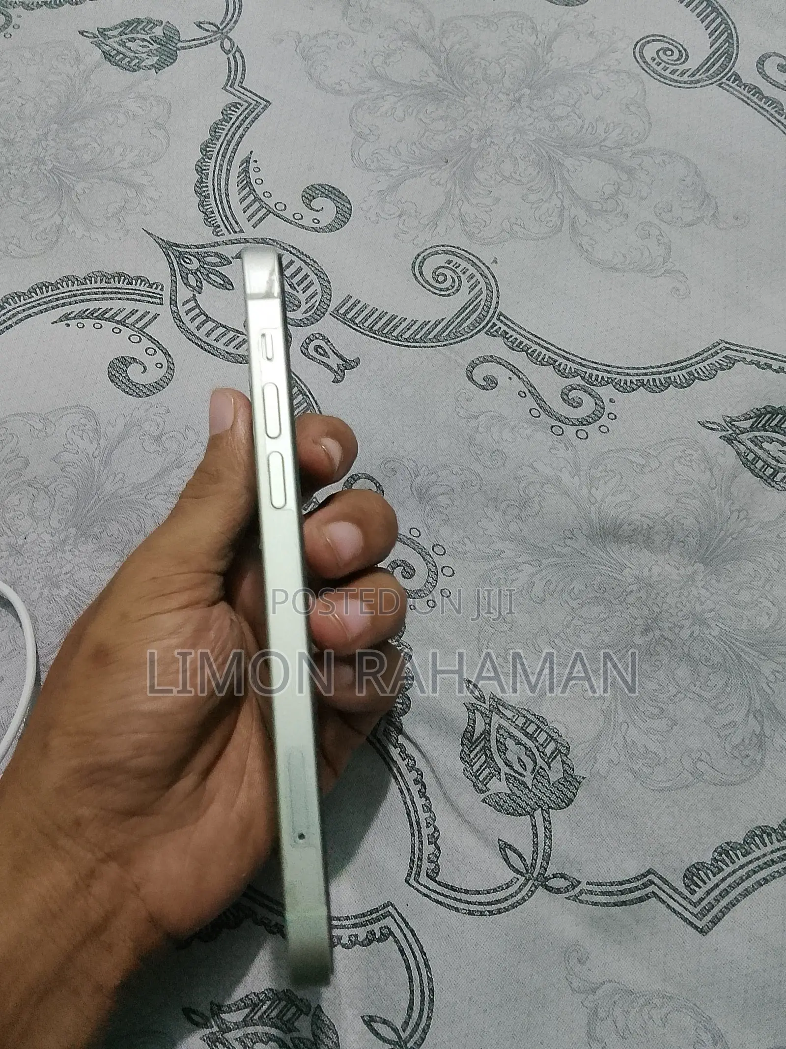 New Apple iPhone 12 256 GB Yellow