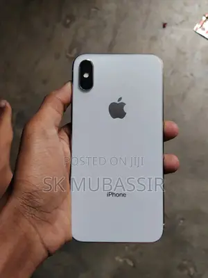 Photo - Apple iPhone X 64 GB White