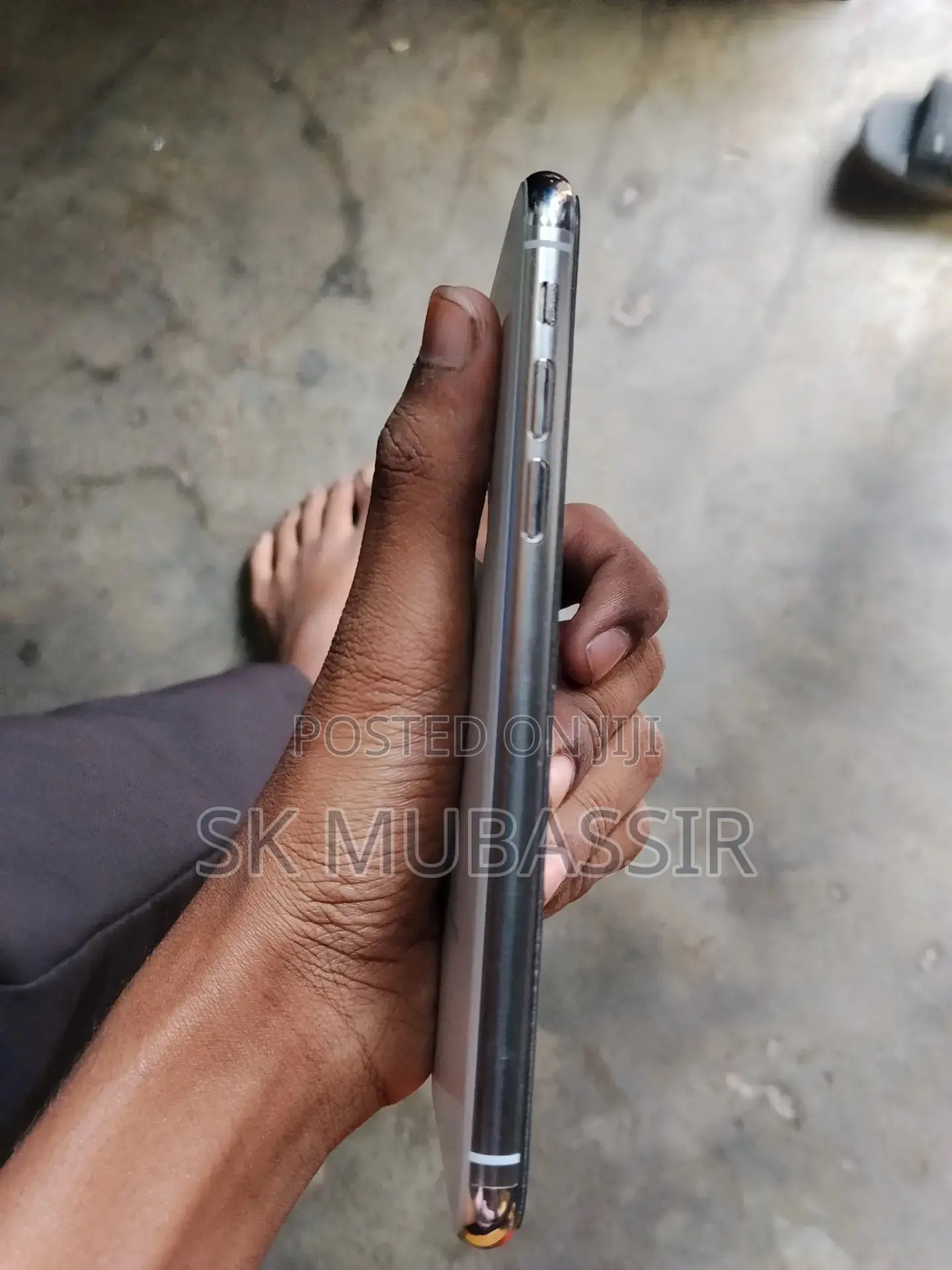 Apple iPhone X 64 GB White