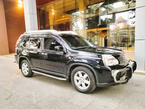 New Nissan X-Trail 2.0 Petrol XE 2010 Black