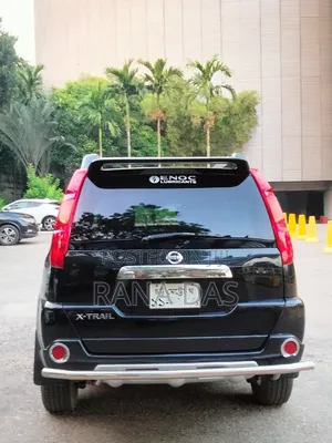 New Nissan X-Trail 2.0 Petrol XE 2010 Black