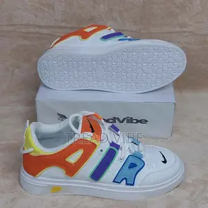 Photo - New 2026 Collection Sneaker Sports Shoes Treadvibe 208