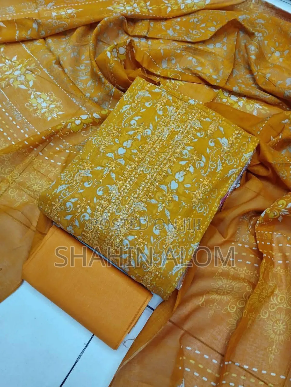 এম্ব্রডারী থ্রি-পিস