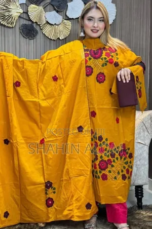 এ্যাপ্লিক কাজ করা থ্রি পিস ড্রেস