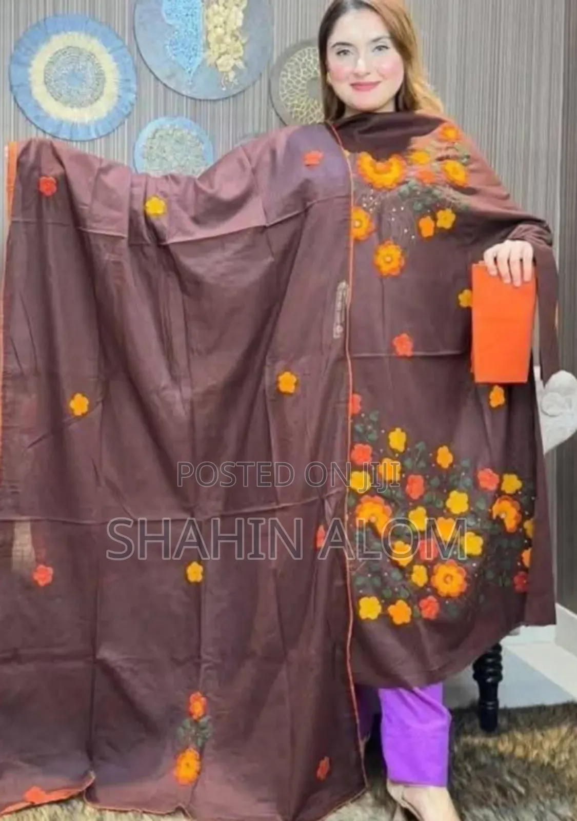 এ্যাপ্লিক কাজ করা থ্রি পিস ড্রেস