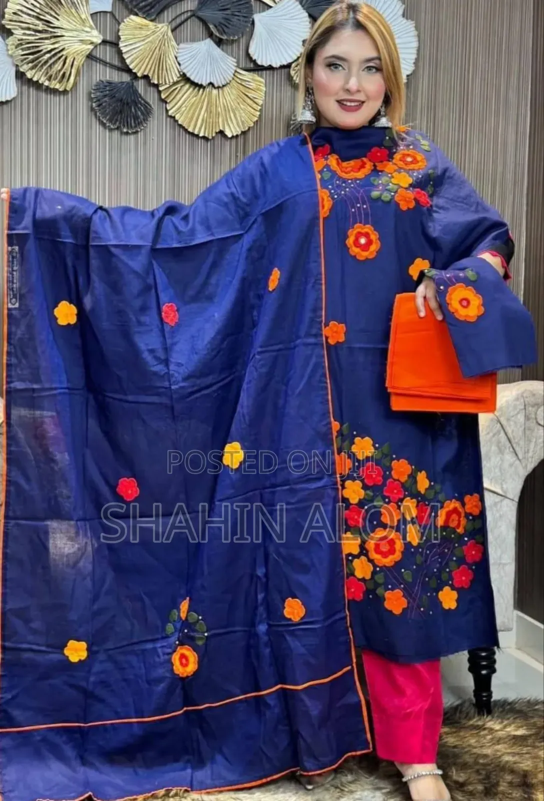 এ্যাপ্লিক কাজ করা থ্রি পিস ড্রেস