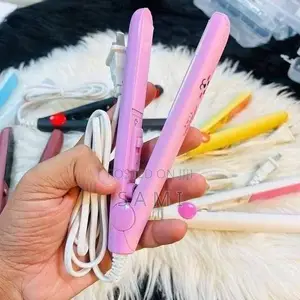 Photo - Mini Hair Straightener