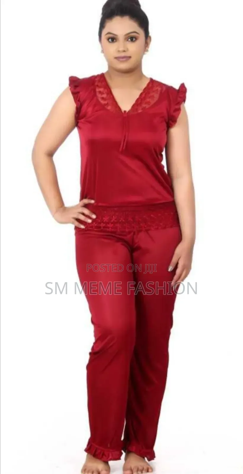 মহিলাদের সাটিন নাইট স্যুট সেট (টপ এবং পাজামা)