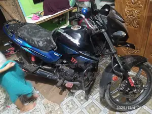 Hero Glamour 2023 Black