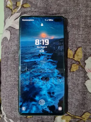Photo - Samsung Galaxy S10 Plus 128 GB Black