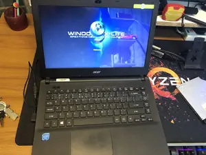 Laptop Acer Aspire 1500 8GB Intel Atom SSD 128GB