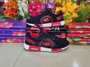 Fashion and Sport Shoe