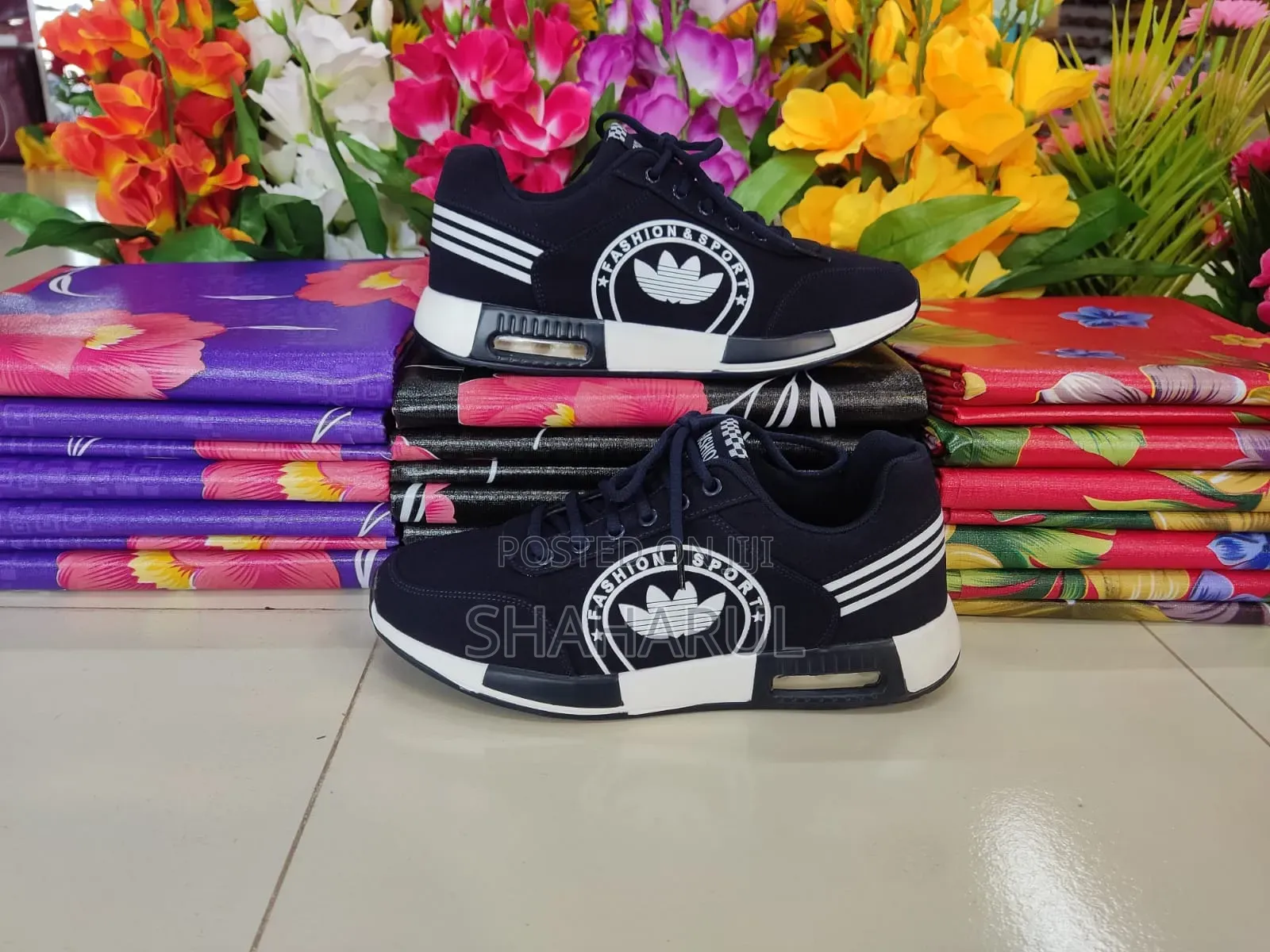 Fashion and Sport Shoe