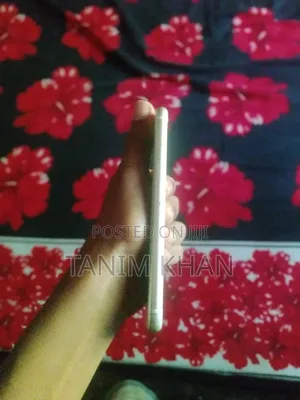 Apple iPhone 6s 64 GB