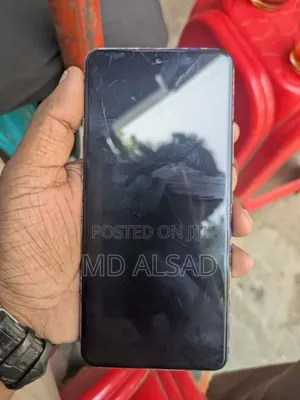 Photo - Xiaomi Poco F3 128 GB Black