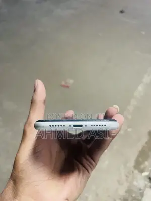 Apple iPhone 11 128 GB White