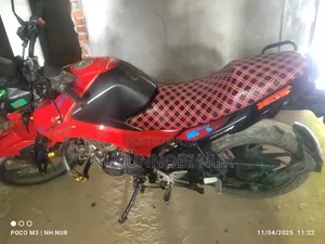 New Hero Thriller 160R 2022 Red