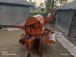 ধান গম মাড়াই মেশিন