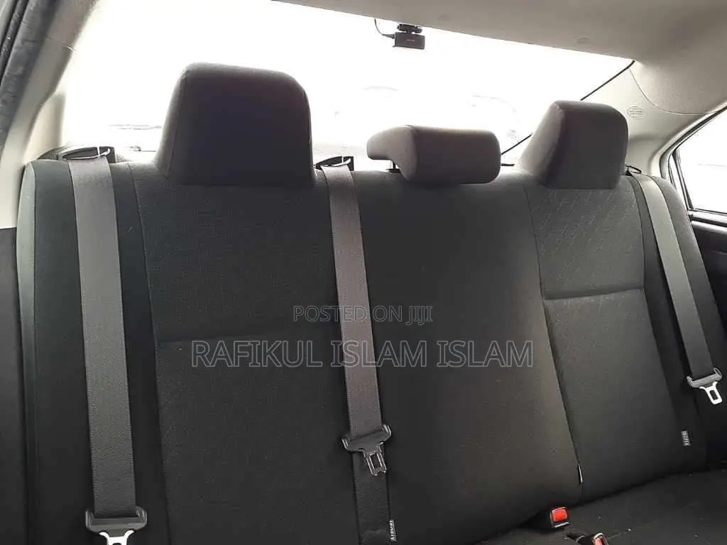 Toyota Axio 2020 Silver