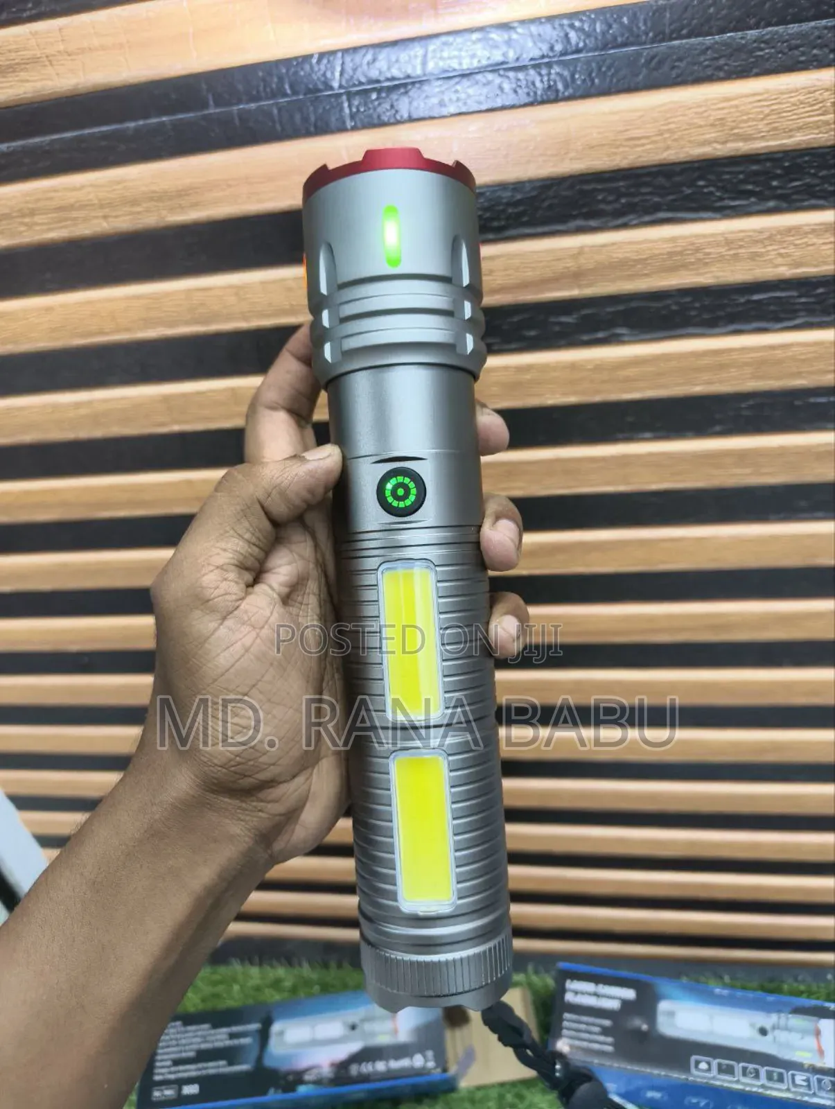 Flashlight With Power Bank