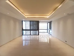 4bdrm Apartment in Semi Furbished for Rent