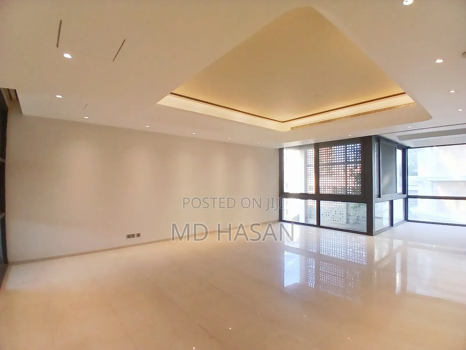 4bdrm Apartment in Semi Furbished for Rent