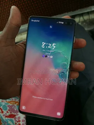 Photo - Samsung Galaxy S10 Plus 128 GB Blue